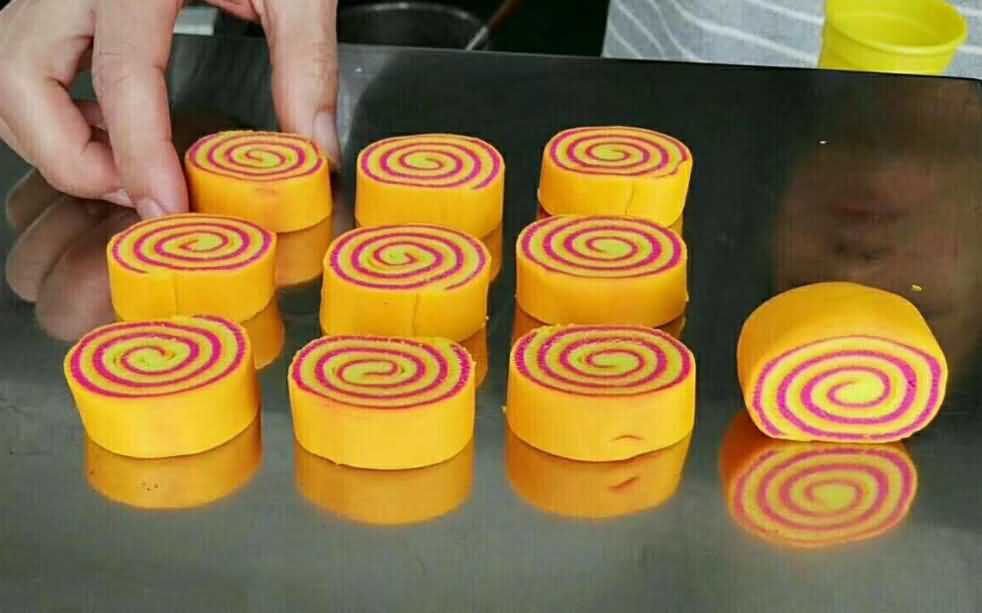 馒头机，刀切馒头机，馒头机器，馒头成型机